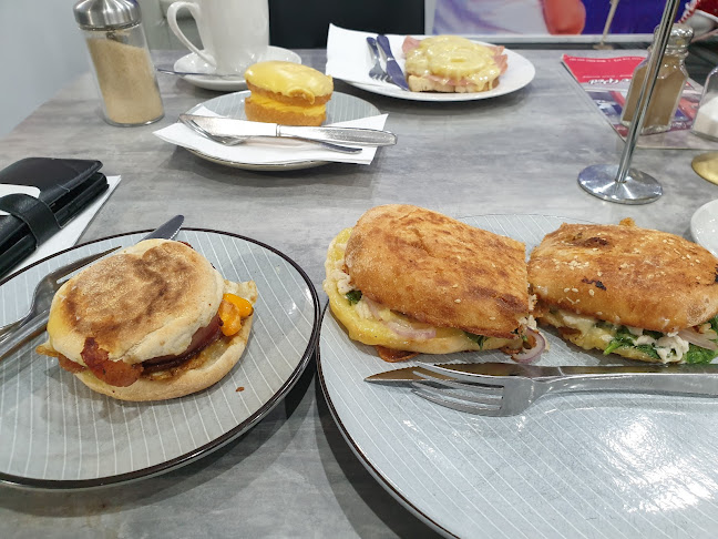 shop 16-17/22-26 Moore St, Moe VIC 3825