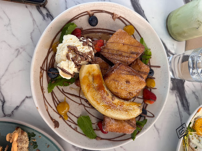 Leisurely coffee - Adelaide