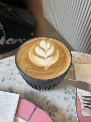 Lode Pies & Pastries Surry Hills - Surry Hills