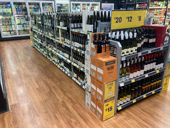 Comentarii opinii despre Liquorland Palm Beach