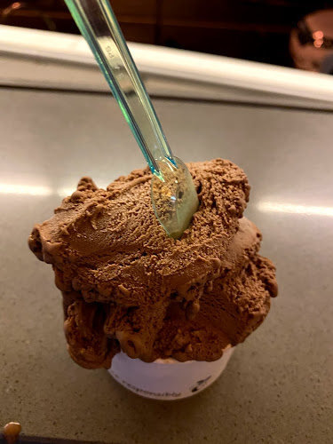 Shop 2, 201 Gympie trc (cnr of Thomas st), Noosaville QLD 4566