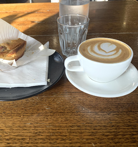 Larry's - Wagga Wagga