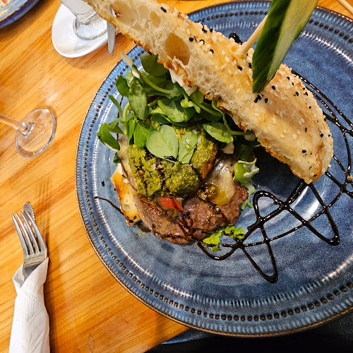 The Chocolate Cottage - Highfields