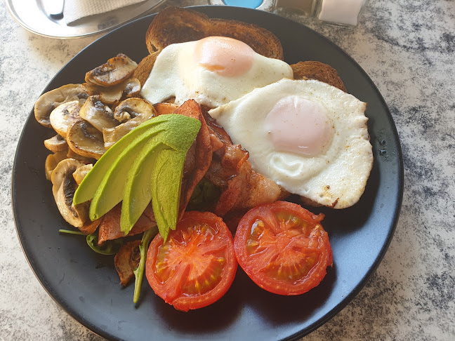 Comentarii opinii despre That Little Cafe