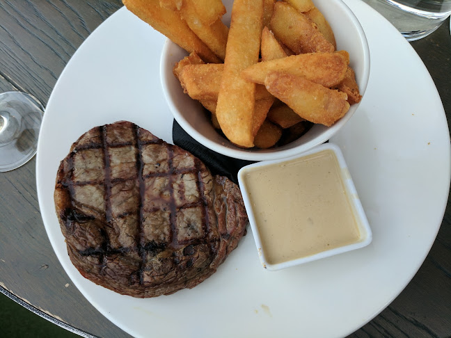 2/4 Riverside Quay, Southbank VIC 3006