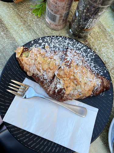 Bang & Grind Café Spence St.