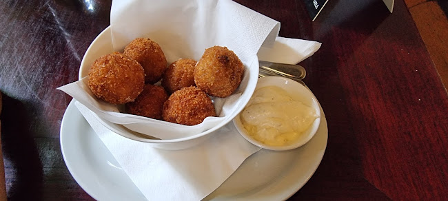 Insignia on Flinders Bar