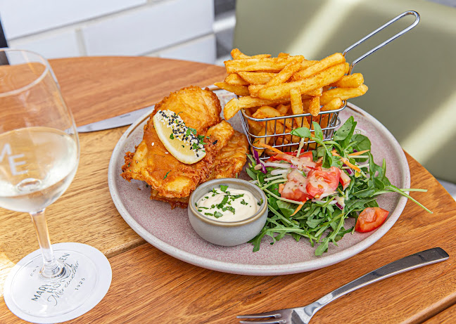 Opinii despre Mary Ellen Hotel în Merewether - Hospitality and gastronomy