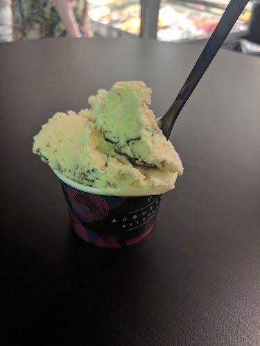 Comentarii opinii despre Augustus Gelatery - Sunbury