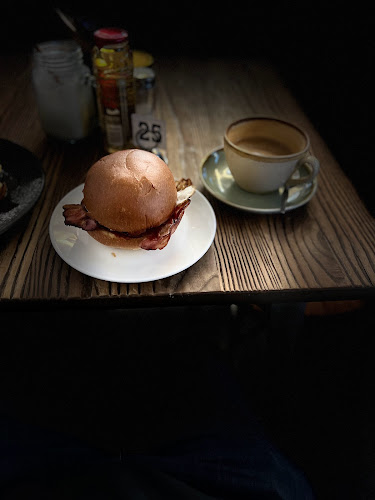 Franks 'n Beans - Hospitality and gastronomy