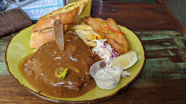 Ric's Bar + Backyard - Fortitude Valley