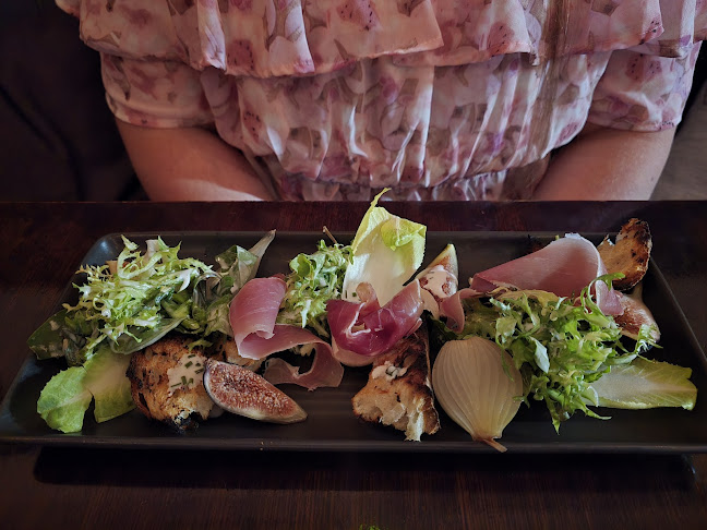 Salt Dish - Hospitality and gastronomy