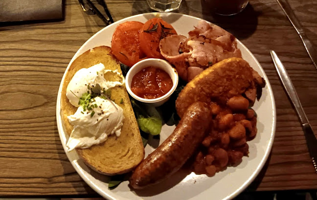 Brew Cafe & Wine Bar - Hospitality and gastronomy