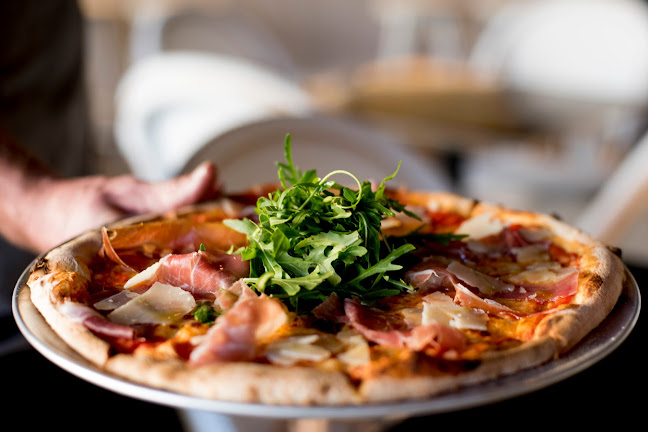 Rhonda's Bar & Restaurant - Terrigal