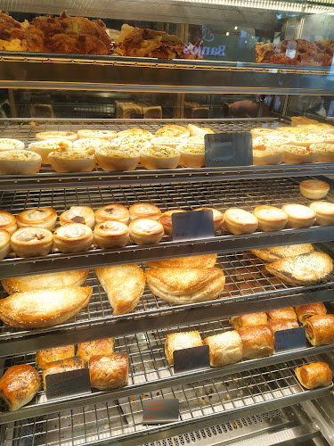 98 Augusta Rd, Lenah Valley TAS 7008