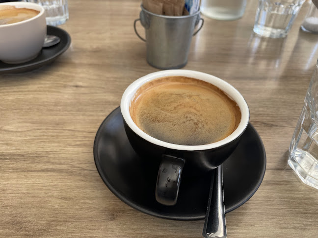 Cafe Gold Coast - Hospitality and gastronomy