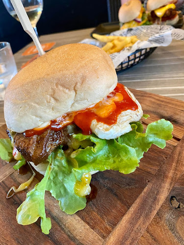 1089 Gold Coast Hwy, Palm Beach QLD 4221