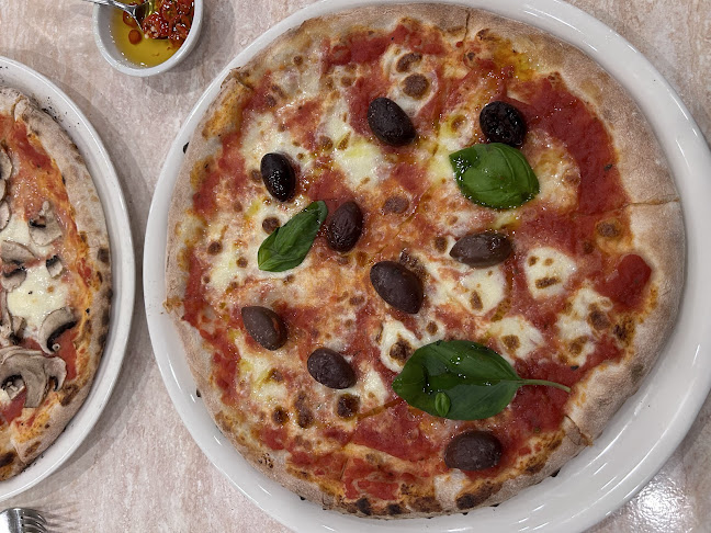 Lupa Woodfired Pizza