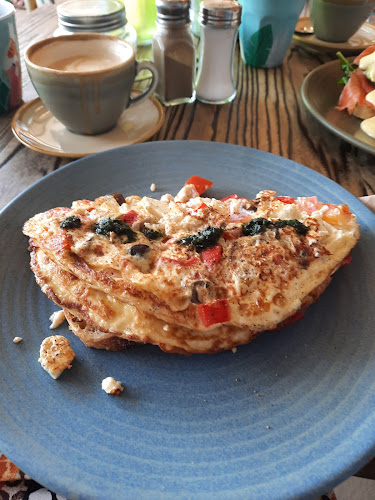 Franks 'n Beans - Hospitality and gastronomy