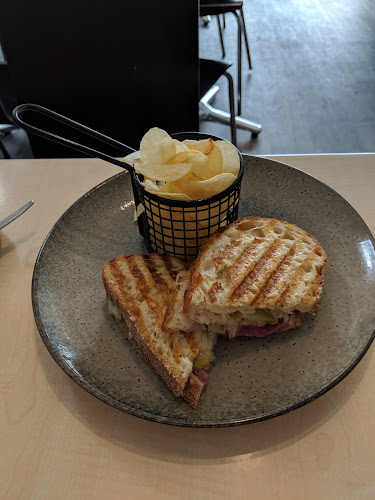 Opinii despre The Village Emporium în Wamberal - Hospitality and gastronomy