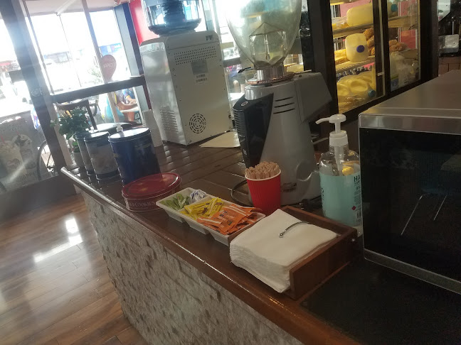 Ador'a Cafe - Hospitality and gastronomy