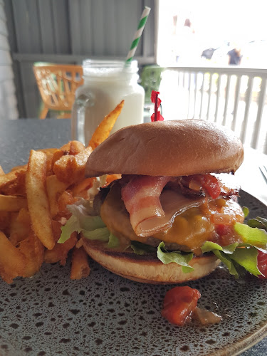 The Farmer’s Table - Hospitality and gastronomy