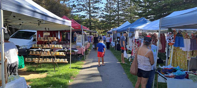 Comentarii opinii despre Goolwa Wharf Markets every 1st and 3rd Sunday of the month.