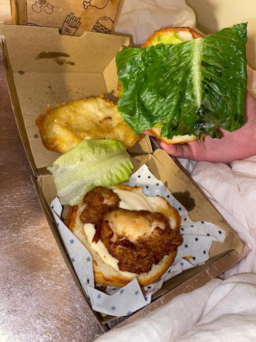 Comentarii opinii despre Huxtaburger Redfern