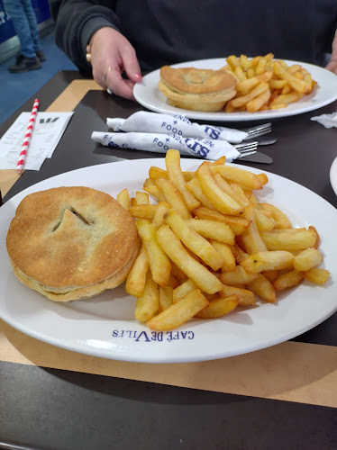 Café De Vili's - Hospitality and gastronomy