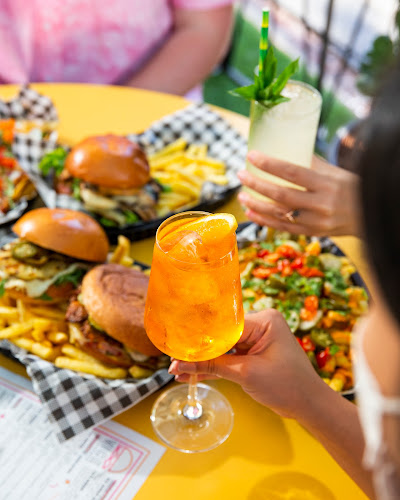 Vice Burger - Hospitality and gastronomy