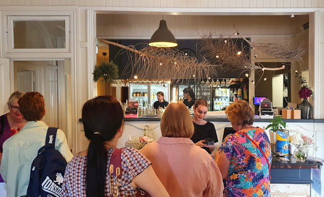 Comentarii opinii despre Urban Grounds Cafe