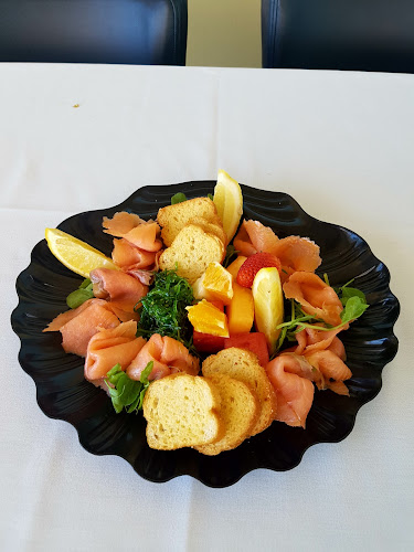 WatersEdge Seafood Restaurant - The Entrance