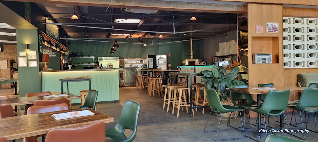 Bungalow Neighbourhood Social - Dunsborough