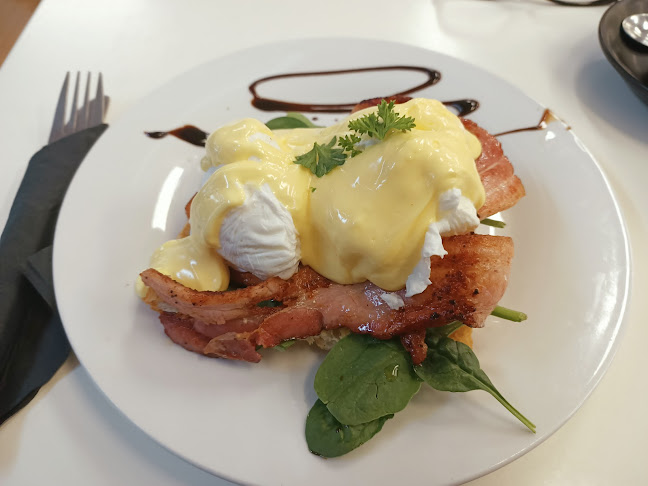 Comentarii opinii despre Little Gallery Cafe