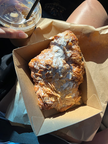 Good Bean Maroochydore (Drive Thru) - Hospitality and gastronomy