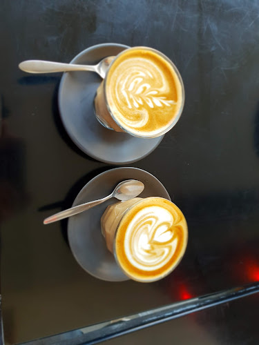 Comentarii opinii despre The Lansdowne Cafe