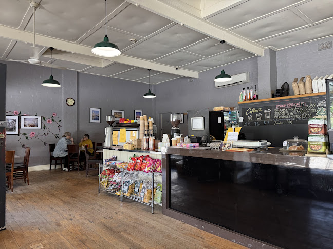 Opinii despre Brewsters Foodstore & Cafe în Garfield - Hospitality and gastronomy