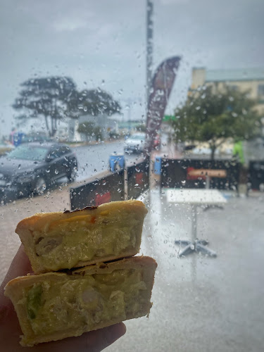 Penguin Country Bakehouse - Penguin