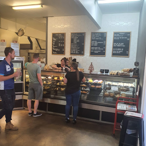 Comentarii opinii despre Ned Kelly's Bakery