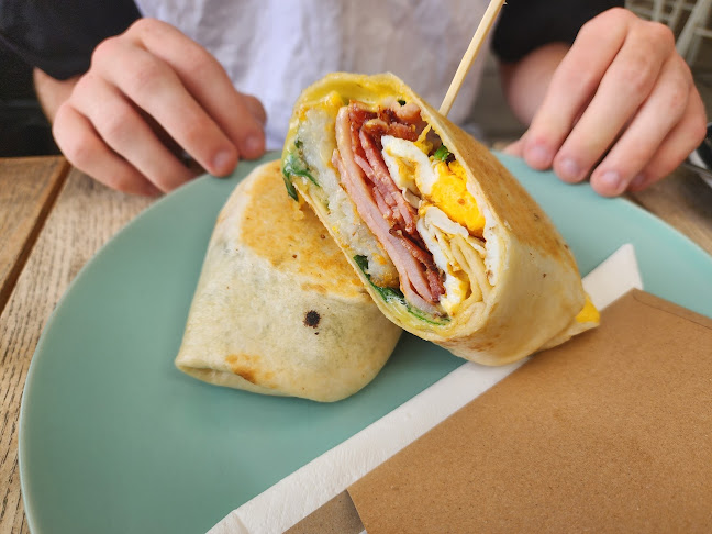 Unit 3 A/44-66 Fernleigh Rd, Mount Austin NSW 2650