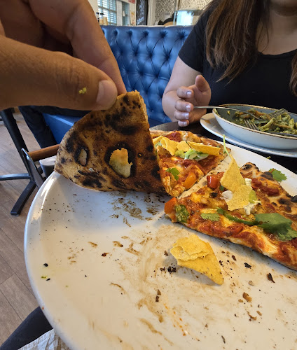 Comentarii opinii despre Sandy Bay Beach Wood fired Pizza