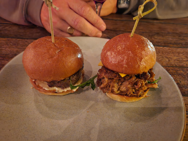 Comentarii opinii despre Jack Greene Bar