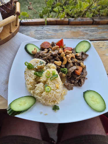 Le's Vietnamese Food - Hospitality and gastronomy