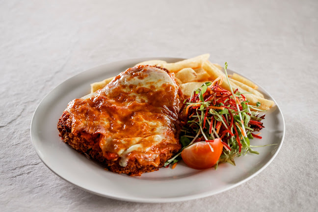 2 Bargara Lakes Dr, Bargara QLD 4670