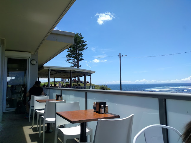 Comentarii opinii despre Bulli Beach Cafe