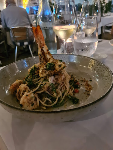 Shuck Restaurant - Main Beach