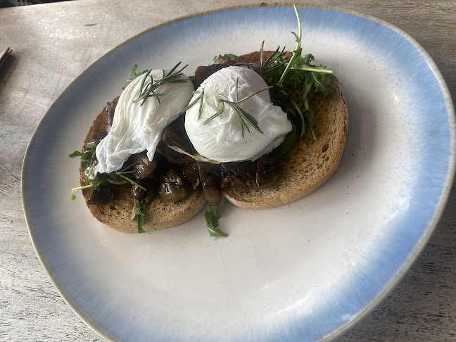 The Surfers Paradise Beach Cafe