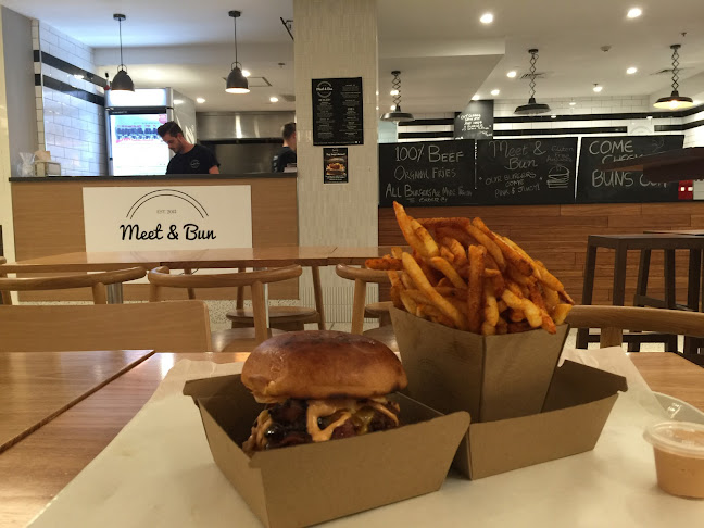 Meet & Bun Trinity Arcade - Hospitality and gastronomy