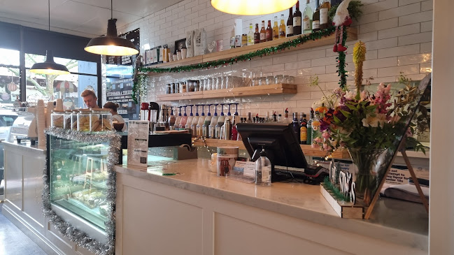 Woodys Cafe - Hospitality and gastronomy