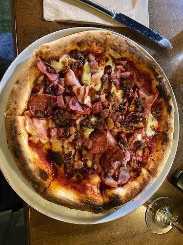 Two Lads Pizzeria - Brisbane